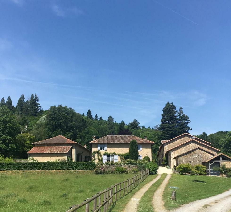 Domaine De Montmery Sa Piscine Son Jardin Ses Espaces Ambazac Exteriér fotografie